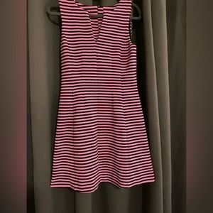 Beautiful Lilly Pulitzer dress sz medium, gold zipper up the back